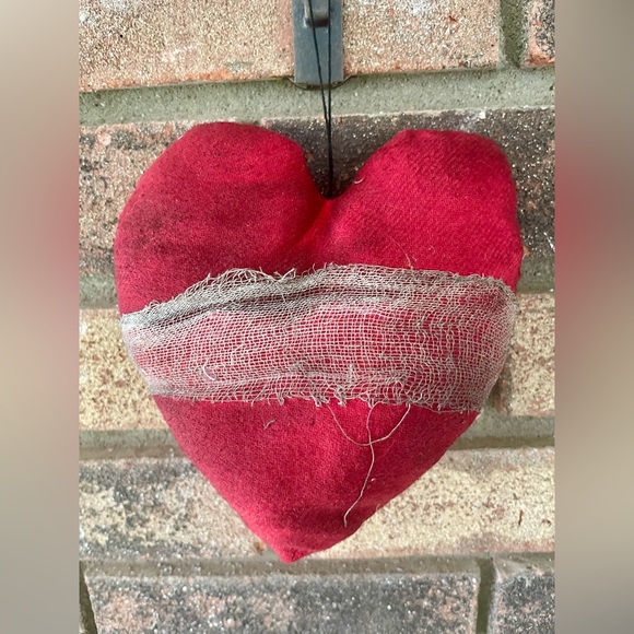 *Heart Ornament Primitive Decor - Picture 3 of 12